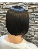ぱつっとボブ