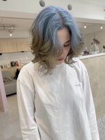 イェッカ パビル(YECCA pabil)&nbsp;水色からグレージュのルーツカラー（ブリーチ２回）