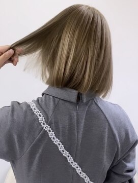 メゾンアクア 表参道(Maison ACQUA) ☆ブリーチなしダブルカラー オリーブ オリーブベージュ