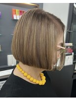 ジエクトアイロ 江坂駅前 似合わせショート/フェザーショート/細めハイライト