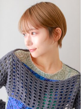 ガリカ 渋谷(Gallica) 耳かけハンサムショート×透明感ミルクティーベージュ