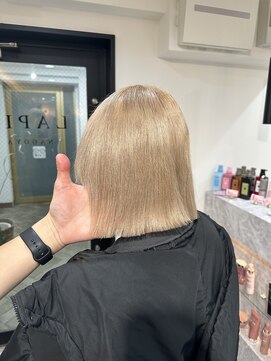 ラピス 名古屋駅前店(Lapis) ミルクティーベージュ