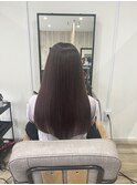 ピンクベージュ