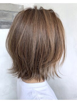 アルモヘアヴォーグ 静岡(ALMO hair VOGUE) 【ALMO】今季トレンド！アレンジしやすい軽め切りっぱなしボブ☆