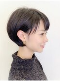 【sheta/AI】大人の小顔耳掛けショートボブ