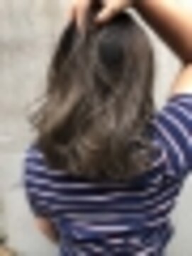 ソルトウォーター(SALT WATER) SUSAKI 外国人風バレイヤージュハイライト 落ちてもかわいいロブ