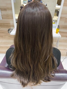 アヴァンス 江坂店(AVANCE.) オリーブグレージュ