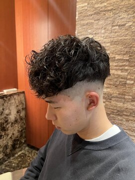 アールドボーテ 理容室(R de Beaute) 銀座 スペインカール 〈理容室〉