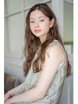 マグノリア オモテサンドウ(MAGNOLiA Omotesando) ルーズなスパイラルで涼しげロング・・・HINATA