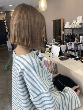 スアバイキキ(SuA by kiki.) 黒髪カタログ/ボブルフ/ネビージュ/ワンレン/[千葉]