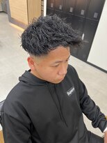 アリープパロット(ALEAP parrot)&nbsp;メンズ/ツイストスパイラルパーマ/スキンフェード