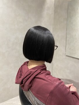 トキ(toki) 前下がりボブ×ブルーブラック