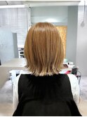ブリーチ無しハイトーンアッシュ　切りっぱなしボブ