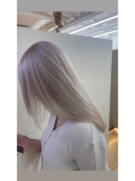 シー バイ ラヴィズム けやき通り1号店(Sea by LUVISM) ホワイトベージュ
