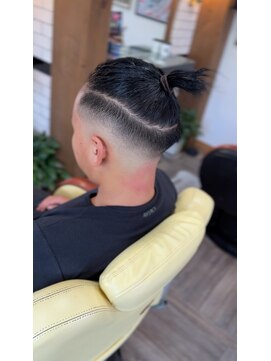 ジェネシス 本店(genesis) スキンフェード