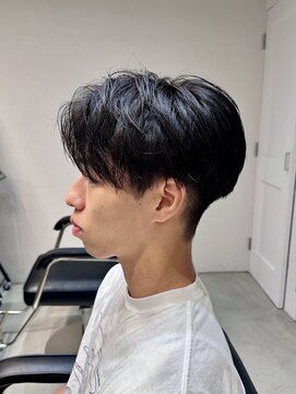 ファルベ(Farbe) フェザー/サーフカール/センターパート/波巻きツイスパ