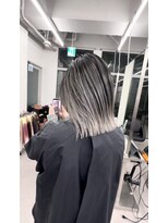 ラヴェ(LAWE.) シルバー系ブリーチ