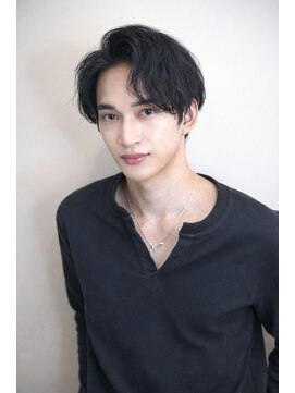 レーヴス(REVES) かき上げナチュラルセンターパート