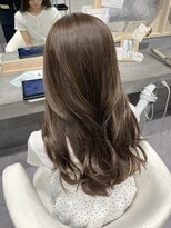 ラベルムバイエーケー(La Belleme by AK)&nbsp;透明感オリーブベージュ