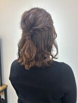 シフターズ(SIFTERS)&nbsp;ヘアセット♪ハーフアップ