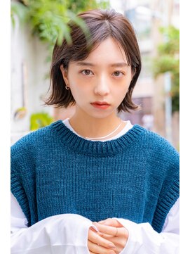 メーヴェ(Mowen) mowen 南堀江　くびれショート×ナチュラルブラウン×大人可愛い