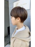丸顔面長くびれショート赤み無しハイライトショート