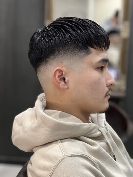 ワンオーエイト(One o Eight) クロップスタイル