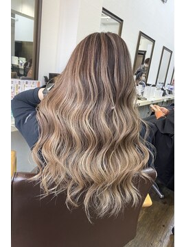 ユートピア(U topia) バレイヤージュ/ハイライト/ビタミンカラー/メルティカラー