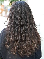 ビュートリアム 福岡(BEAUTRIUM) スタイリングも簡単な癖毛風スパイラルパーマ