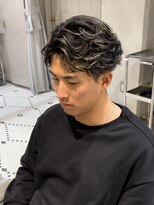 ゼスト リル 新宿(ZEST lill)&nbsp;フェザーパーマ フェザーショート メンズパーマ 新宿