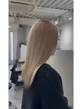 イト(ito.) ホワイトベージュカラー