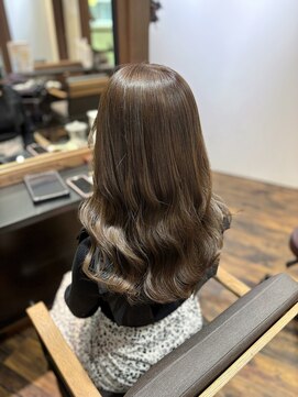ヘアーデザインガーデニア(hair design Gardenia) オリーブカラー【赤羽 赤羽岩淵 子連れ美容室】