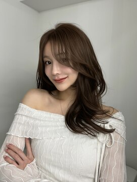 アマトウキョウスマートサロン(AMA TOKYO×Smart Salon) 韓国ヘア 2wayバング レイヤーカット くびれヘア 顔周り