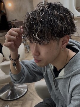 ラヴィズム 名駅店(LUVISM) スパイラルパーマ/メンズパーマ/波巻/マッシュ/波巻きスパイラル