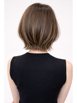 テト(teto) 30代40代 大人女性の上品ボブレイヤー