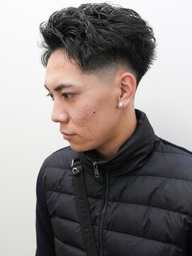 ルックグッドストア タカラヅカ(LOOK GOOD STORE TAKARAZUKA) メンズカットアップバングサイドスキンフェード刈り上げ0402