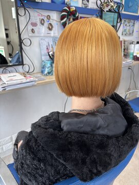 アクアリッシュ ヘアー(Aqualish Hair) 抜きっぱなしブリーチ