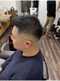 スキンフェード アップバングスタイル