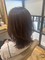 ヘア ルーナ バイ アプリーレ(hair lune by Aprire) ミディアムレイヤー小顔似合わせカットくびれ外ハネスタイル