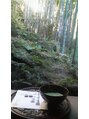 アイフィールカルム(i feel calm) 竹林を見ながら中庭で抹茶を堪能できます♪