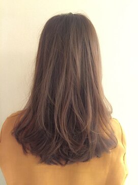 ロンド 銀座(Lond) シナモンベージュ×ふんわりカール=モテロング 担当 中野千帆