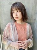 - 外はねミディアムボブ × ナチュラルブラウン -