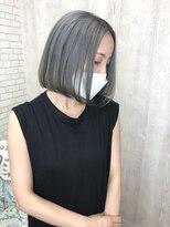 ラッズプラスエイチ(Lads+h)&nbsp;2ブリーチで作る　ハイグレーボブ