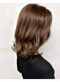 ツヤ感シアーベージュ