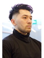 にもう&nbsp;アイロンパーマ　濡れパン　スキンフェード　ショート