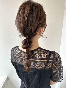 ミラバイグリーン(Mira by green) 【担当KANNA】セミロング編みおろし