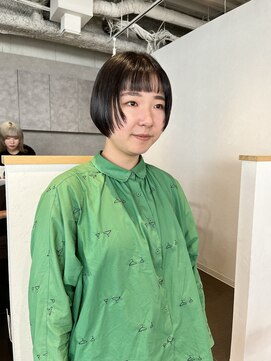 カフ(CAF) CAF FUKO オン眉/前上がりショートボブ/黒髪/大阪/心斎橋