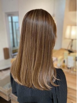 コエ 元町 石川町 (Koe.) ミルクティーベージュ/ハイライト/愛されロング【元町/石川町】