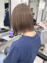 グレージュ×ボブ