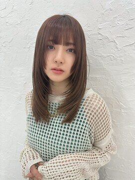 エレン 池袋(ElEn.) 似合わせ小顔カット×フェイスレイヤー 顔タイプ診断つき